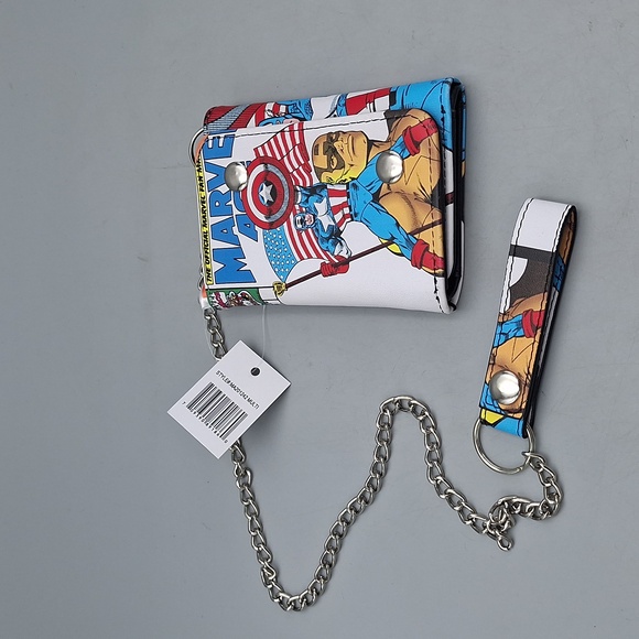Captain America Wallet With Chain NWT - Picture 1 of 8